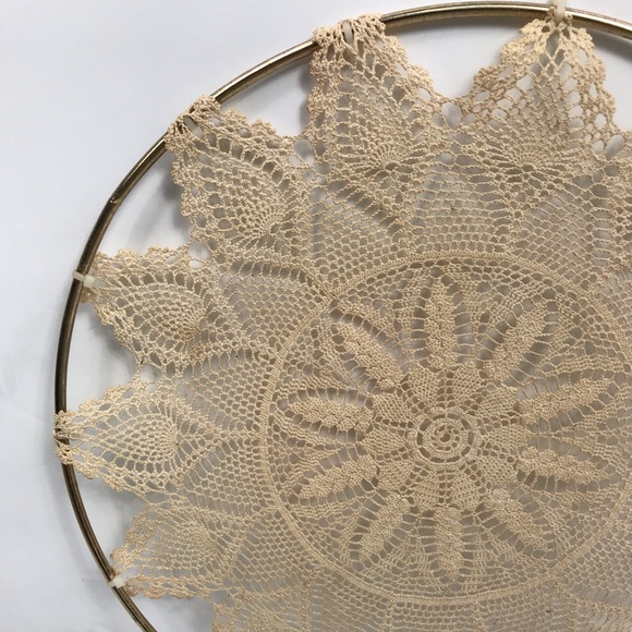 VINTAGE DOILIE✨ - Picture 4 of 5